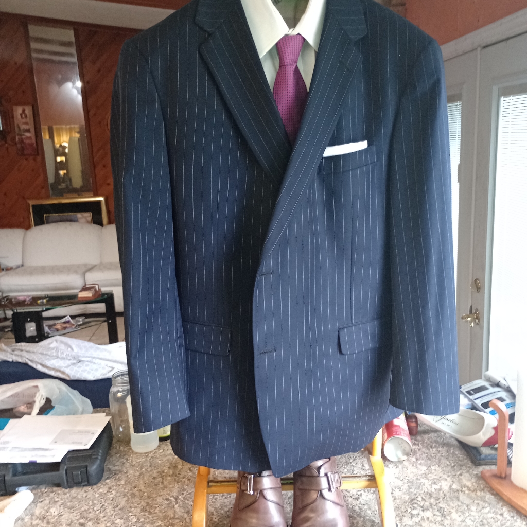 Hart Schaffner &Marx Men's 2btn/1vents Pinstripe Suits Size 5or